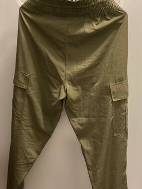 Parachute pants, green